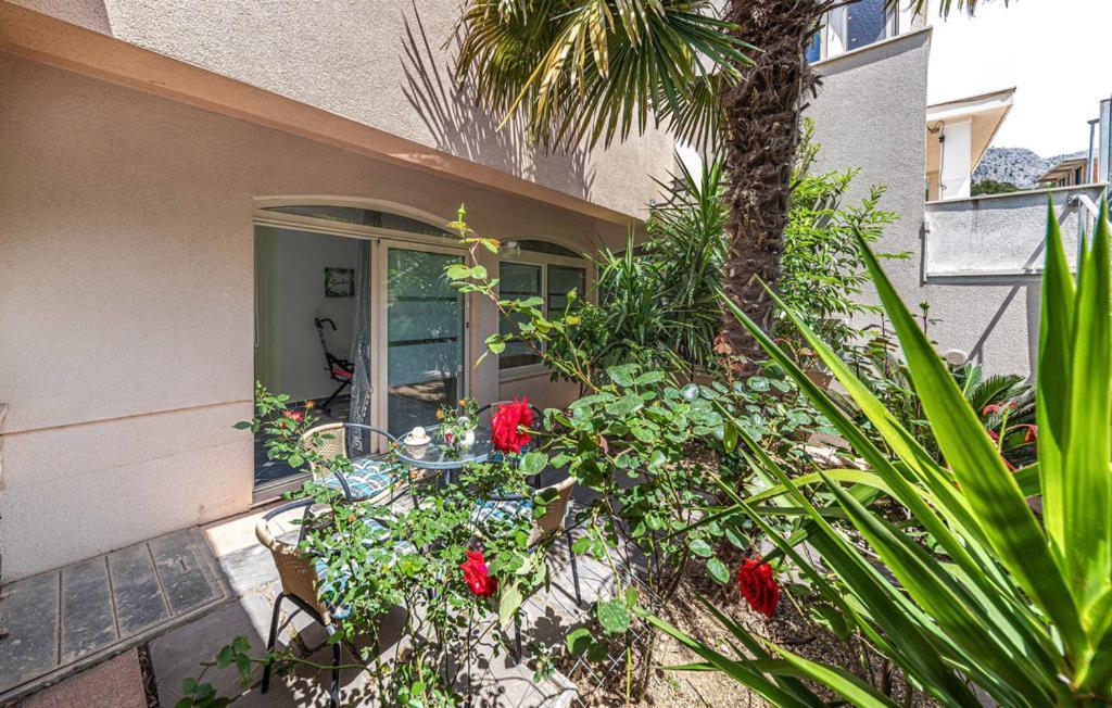 Luksuzna Villa Sa Privatnim Unutarnjim Bazenom Villa Garden Podstrana Luaran gambar