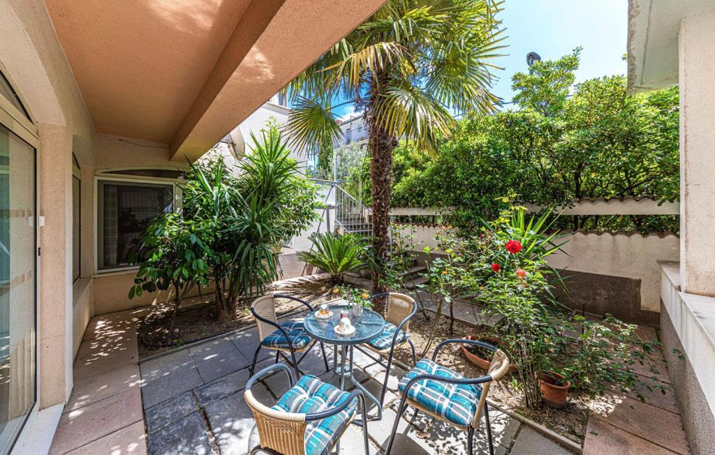 Luksuzna Villa Sa Privatnim Unutarnjim Bazenom Villa Garden Podstrana Luaran gambar
